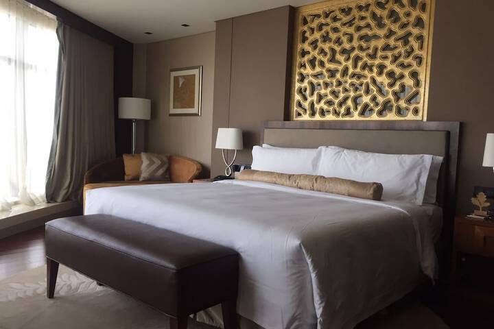 Room 15 of 128
