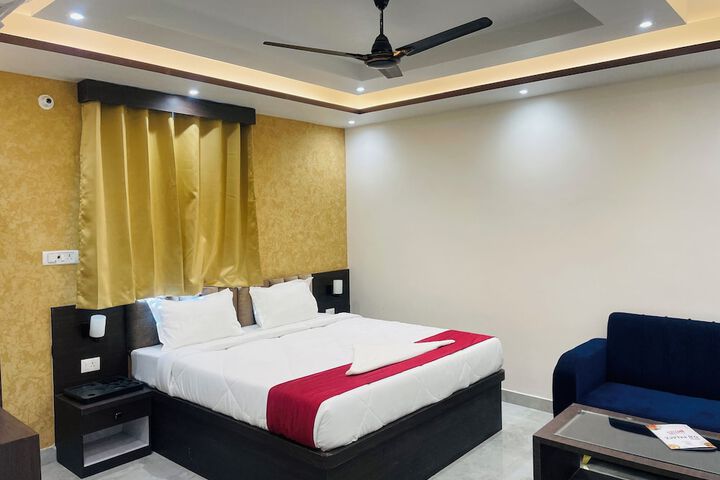 Room 28 of 49