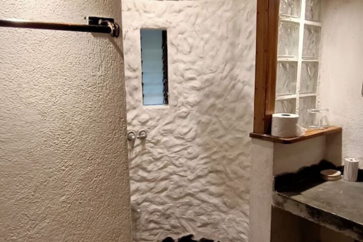 Room 58 of 98