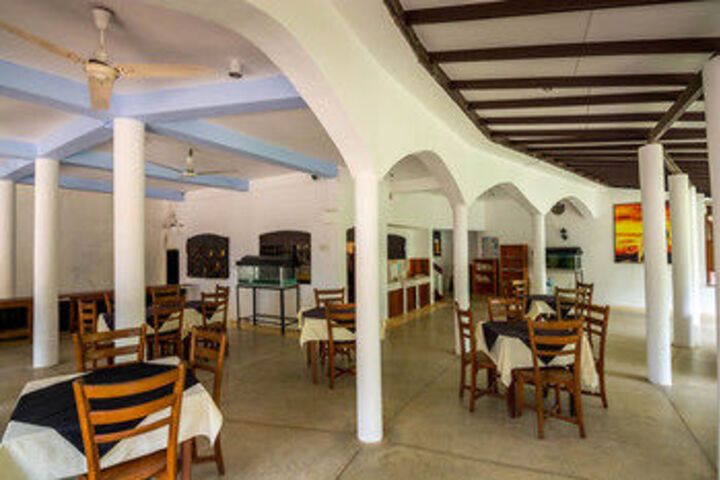 Food Court