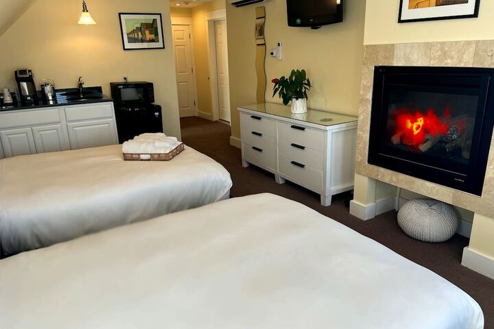Room 14 of 80