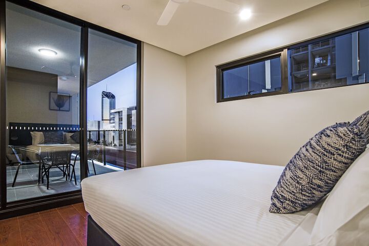 Room 7 of 38