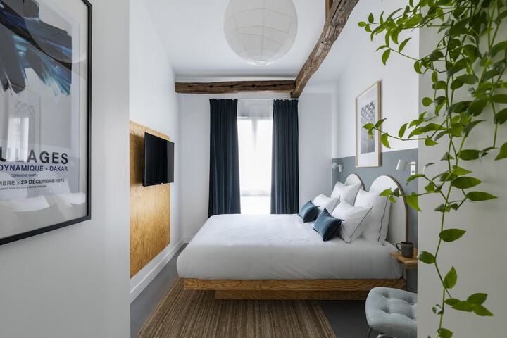 Room 30 of 60