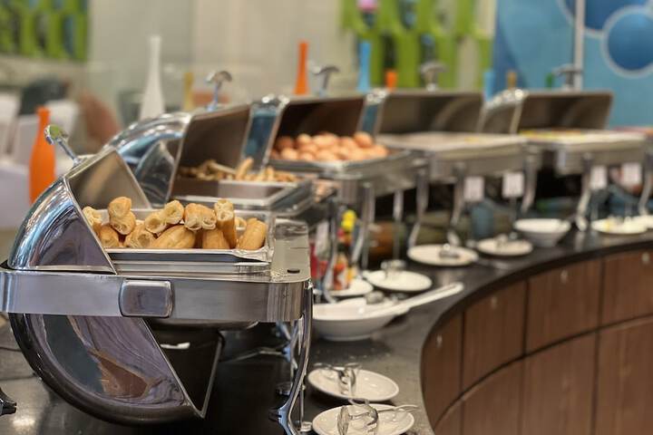 Breakfast/Coffee Service 22 of 41