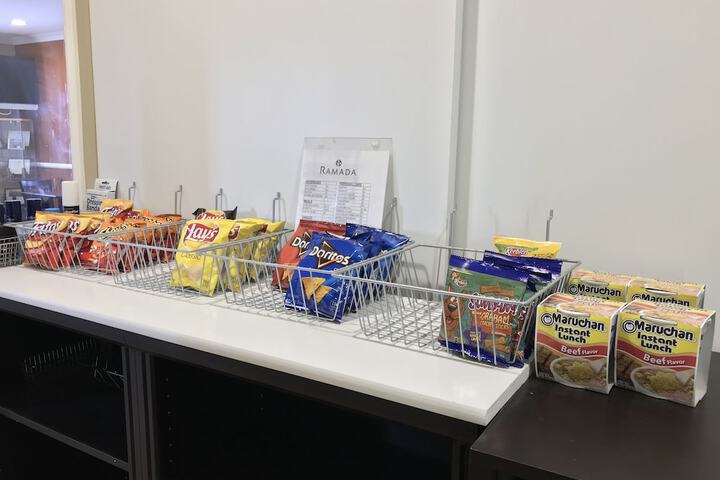 Snack bar