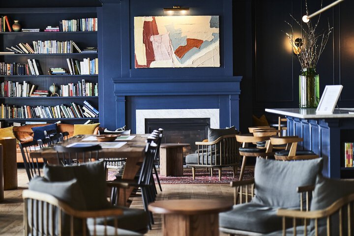 Coffee shop