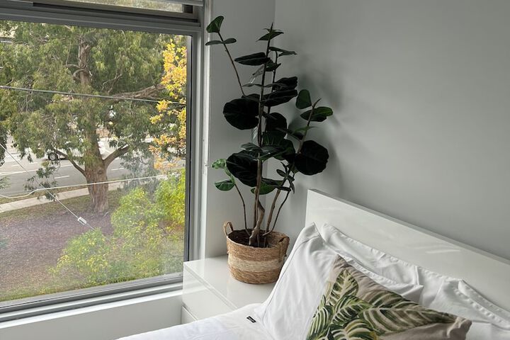 Room 25 of 66