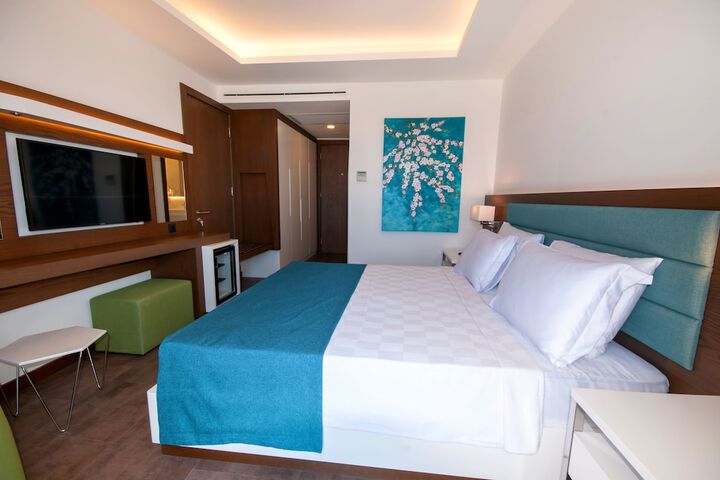 Room 34 of 158