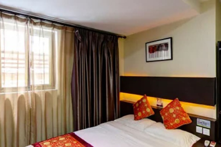 Room 2 of 12