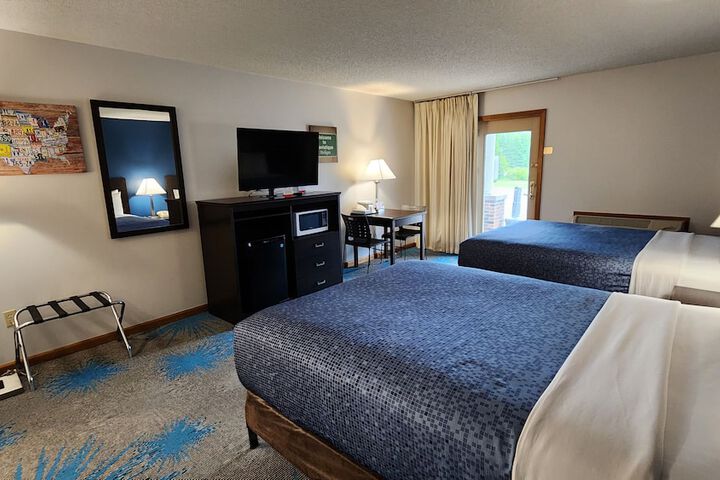 Room 16 of 80