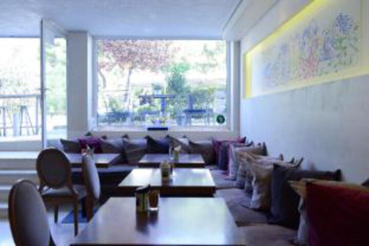 Photo 12
