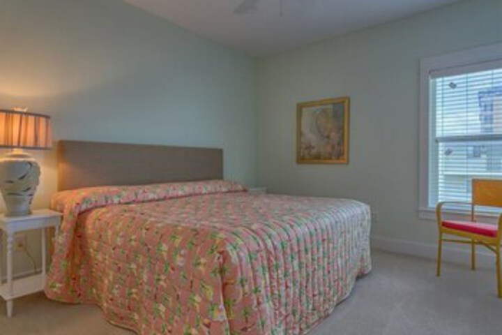 Room 82 of 91