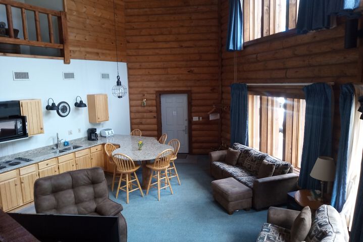 2 King Beds Lake View (3 of 13)