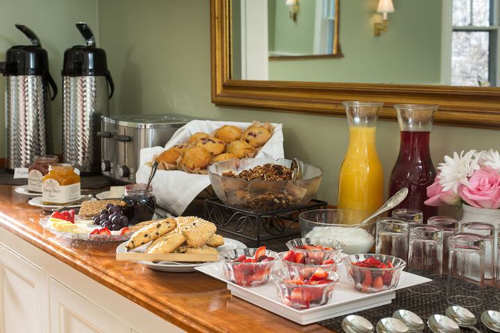 Breakfast/Coffee Service 29 of 39