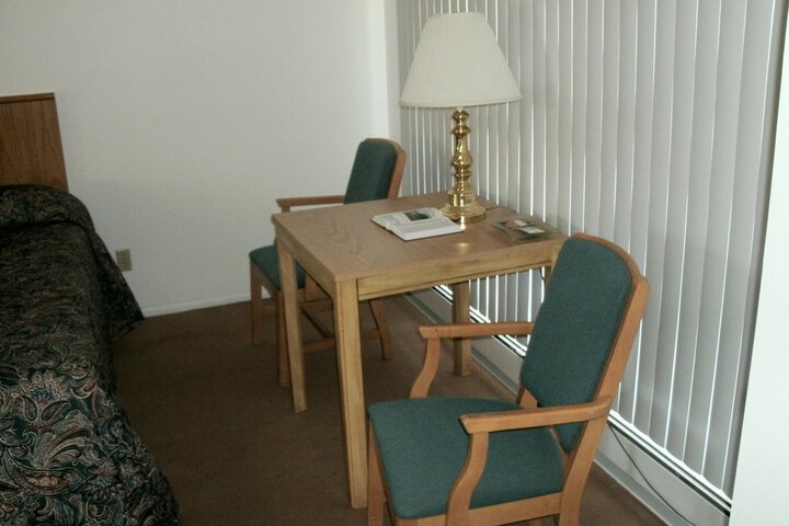 Room 4 of 44