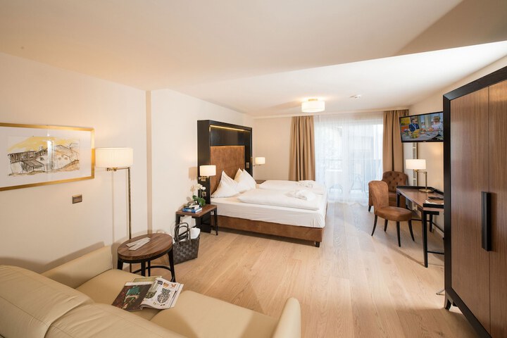 Room 4 of 44
