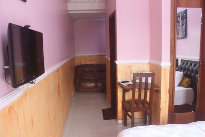 Room 30 of 51