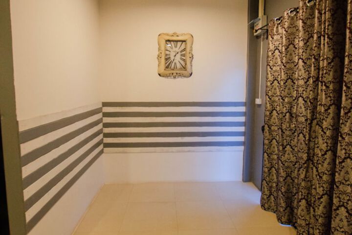 Room 18 of 50
