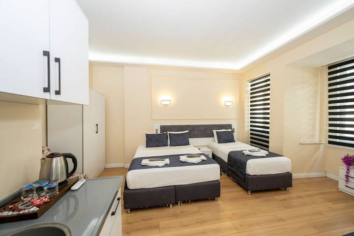 Room 16 of 60