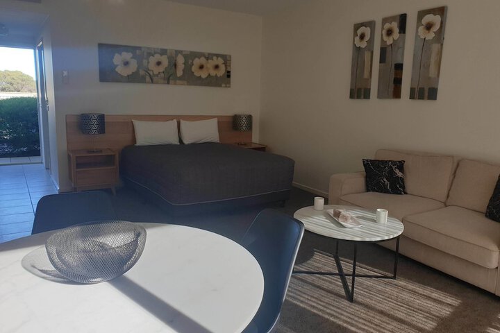 Room 22 of 54