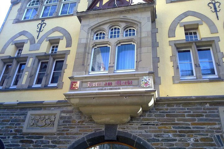 Hotel 74 of 82