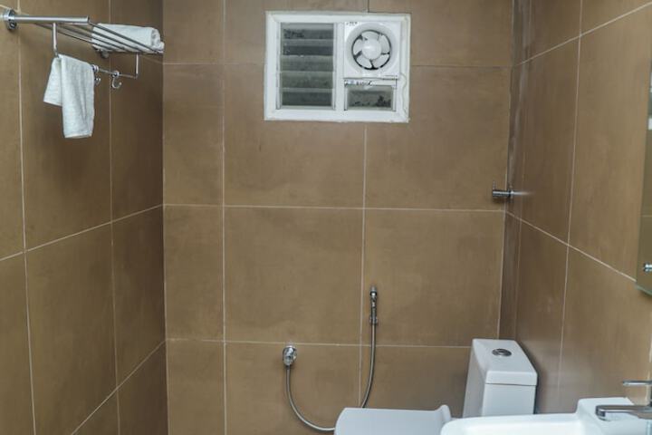 Room 42 of 65