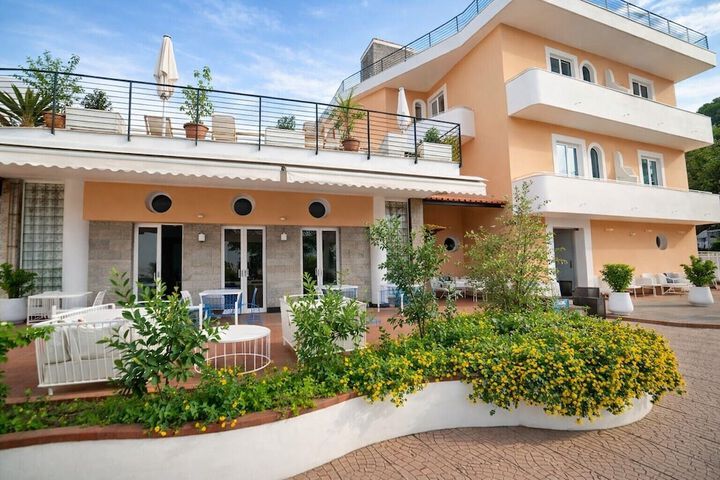 Terrace/Patio 17 of 19