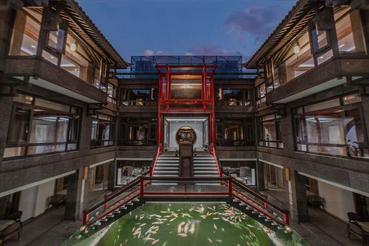 Hotel 79 of 80