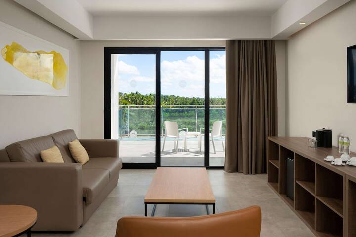 Room 51 of 259