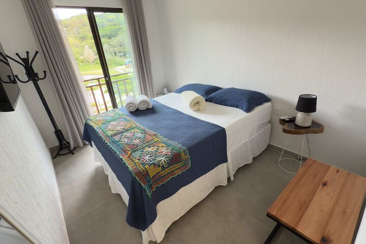 Room 27 of 89