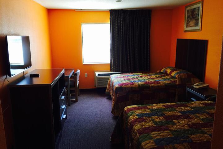 Room 10 of 19