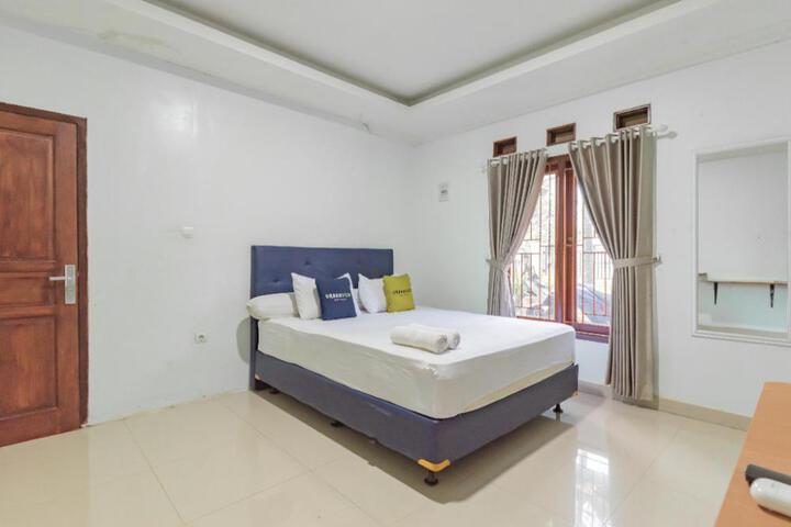 Urbanview Hotel Kampung Istal Megamendung Puncak by RedDoorz