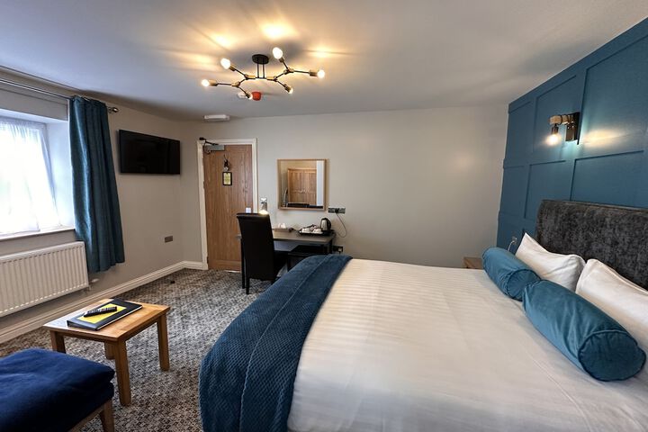 Room 21 of 77