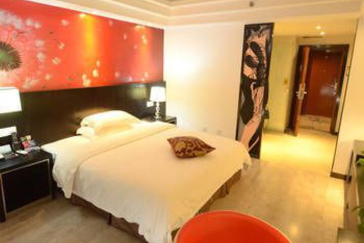 Room 15 of 15