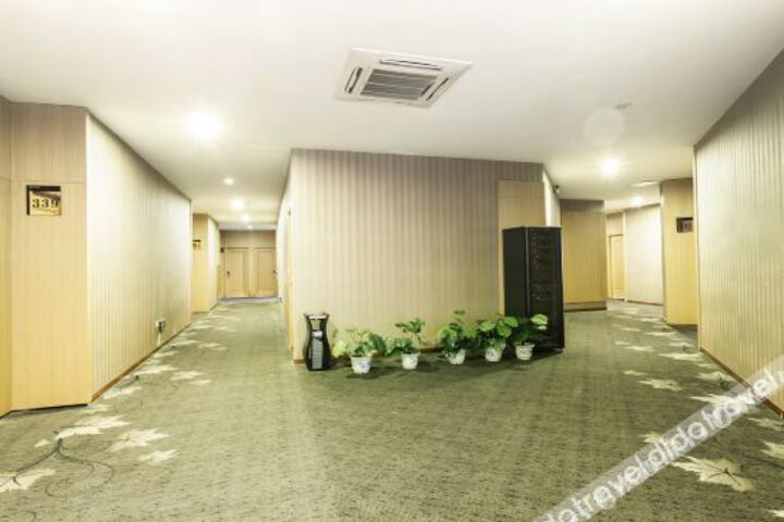 Hotel Interior 11 of 29
