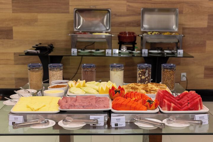 Breakfast/Coffee Service 73 of 104