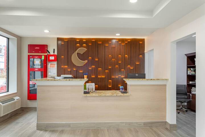 Guest Lobby