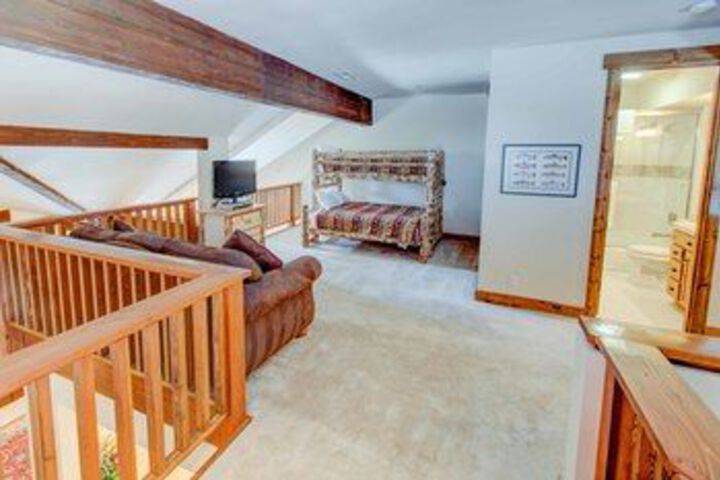 The Lodges 1114 - Two Bedroom Condo