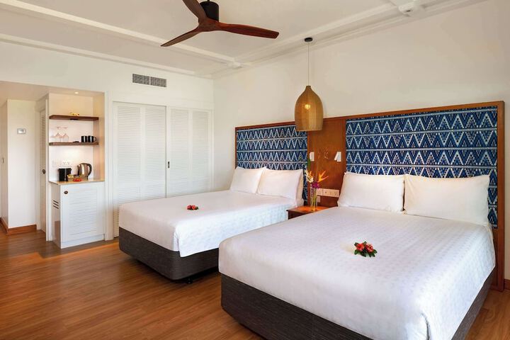Room 12 of 170