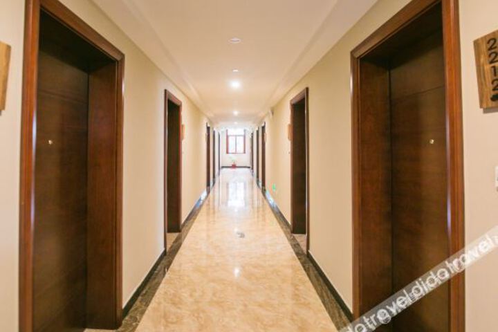 Hotel Interior 5 of 18