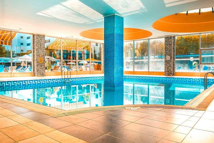 Pool 45 of 172
