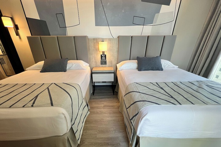 Room 7 of 30