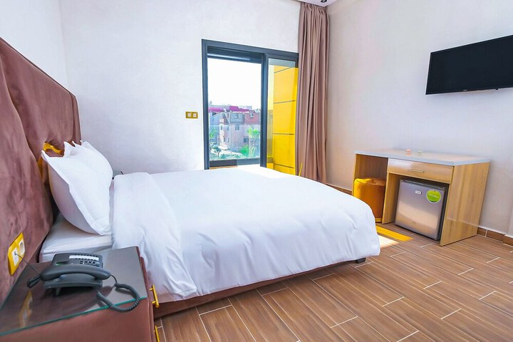 Room 6 of 20