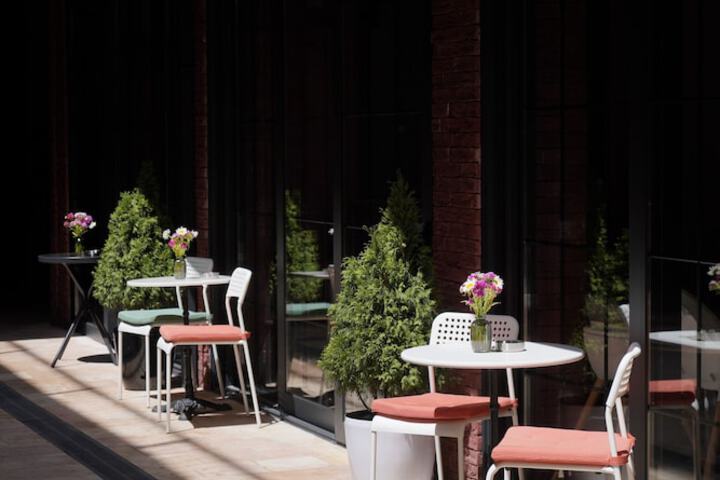 Terrace/Patio 6 of 15