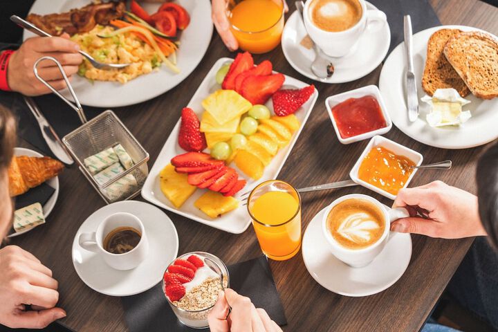 Breakfast/Coffee Service 135 of 265
