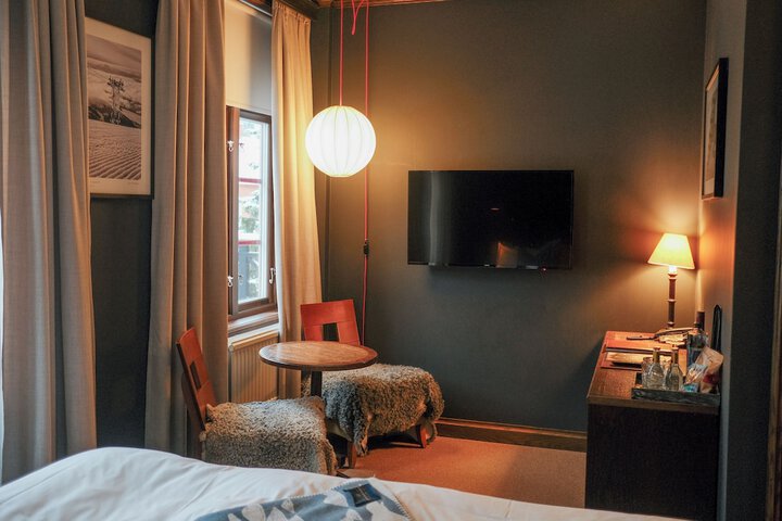 Room 11 of 25