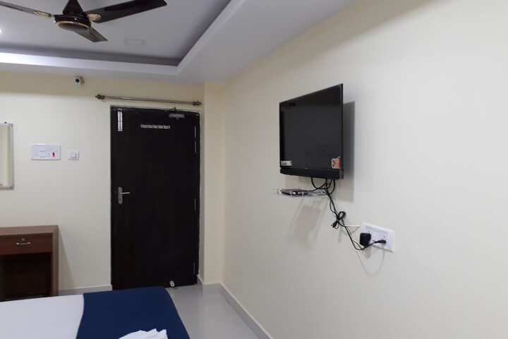 Room 15 of 82