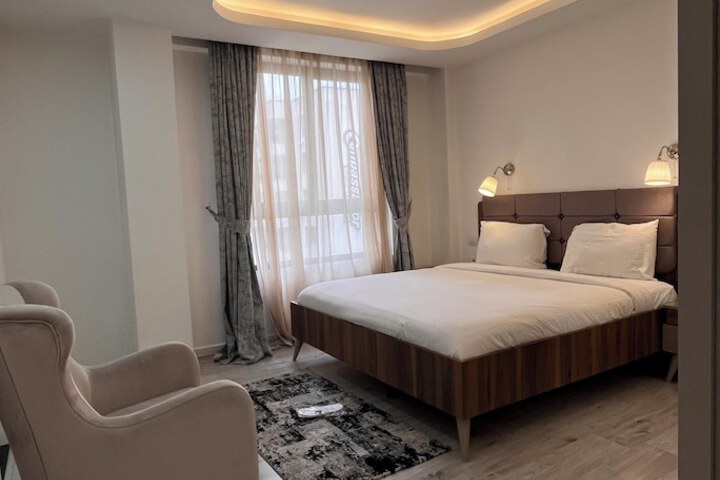 Room 10 of 47