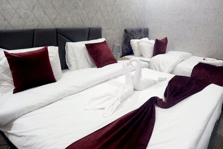 Room 4 of 29