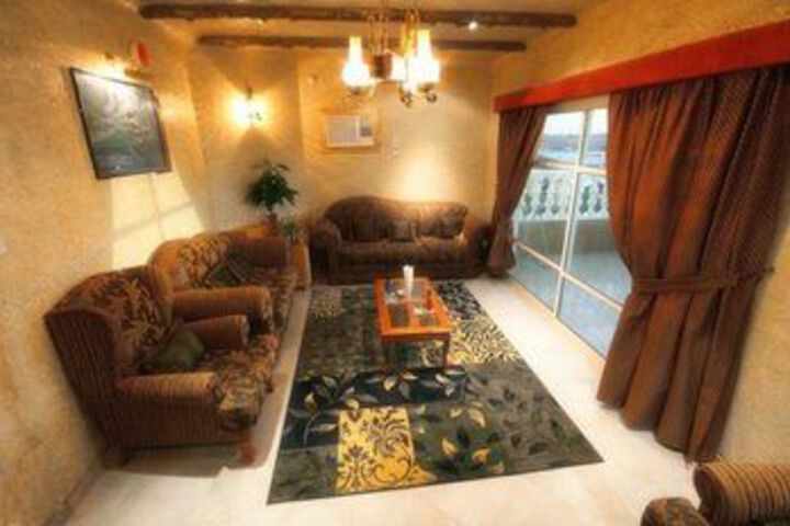 Room 14 of 24